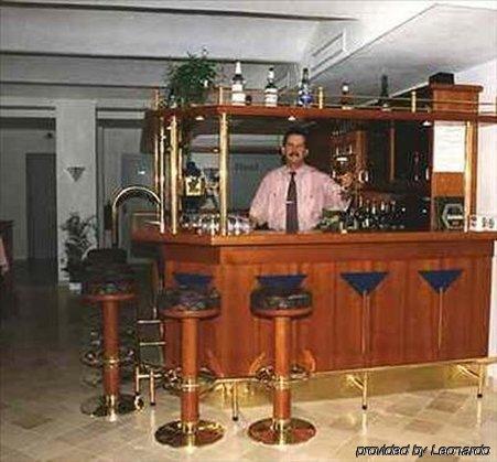 Kipping Am Hauptbahnhof Hotel 3*